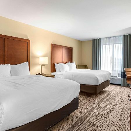Comfort Inn & Suites Ames Near Isu Campus Екстер'єр фото