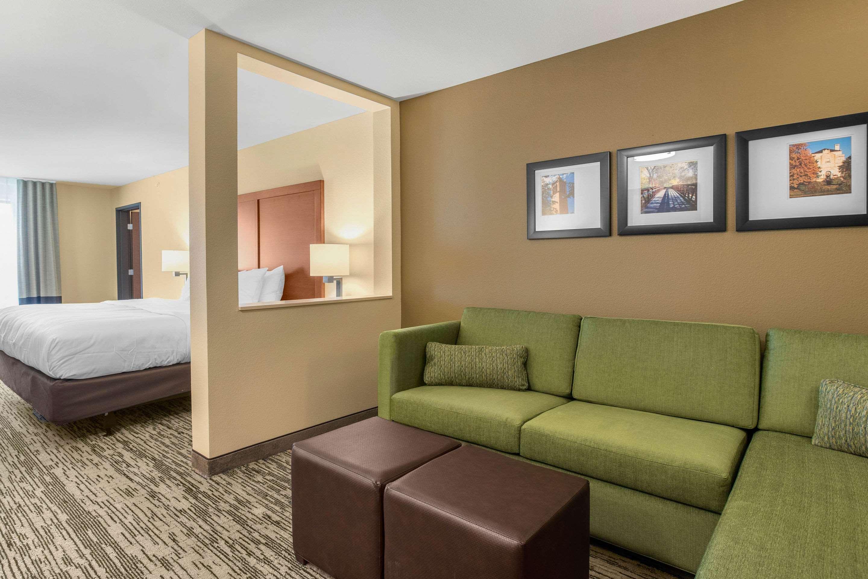 Comfort Inn & Suites Ames Near Isu Campus Екстер'єр фото
