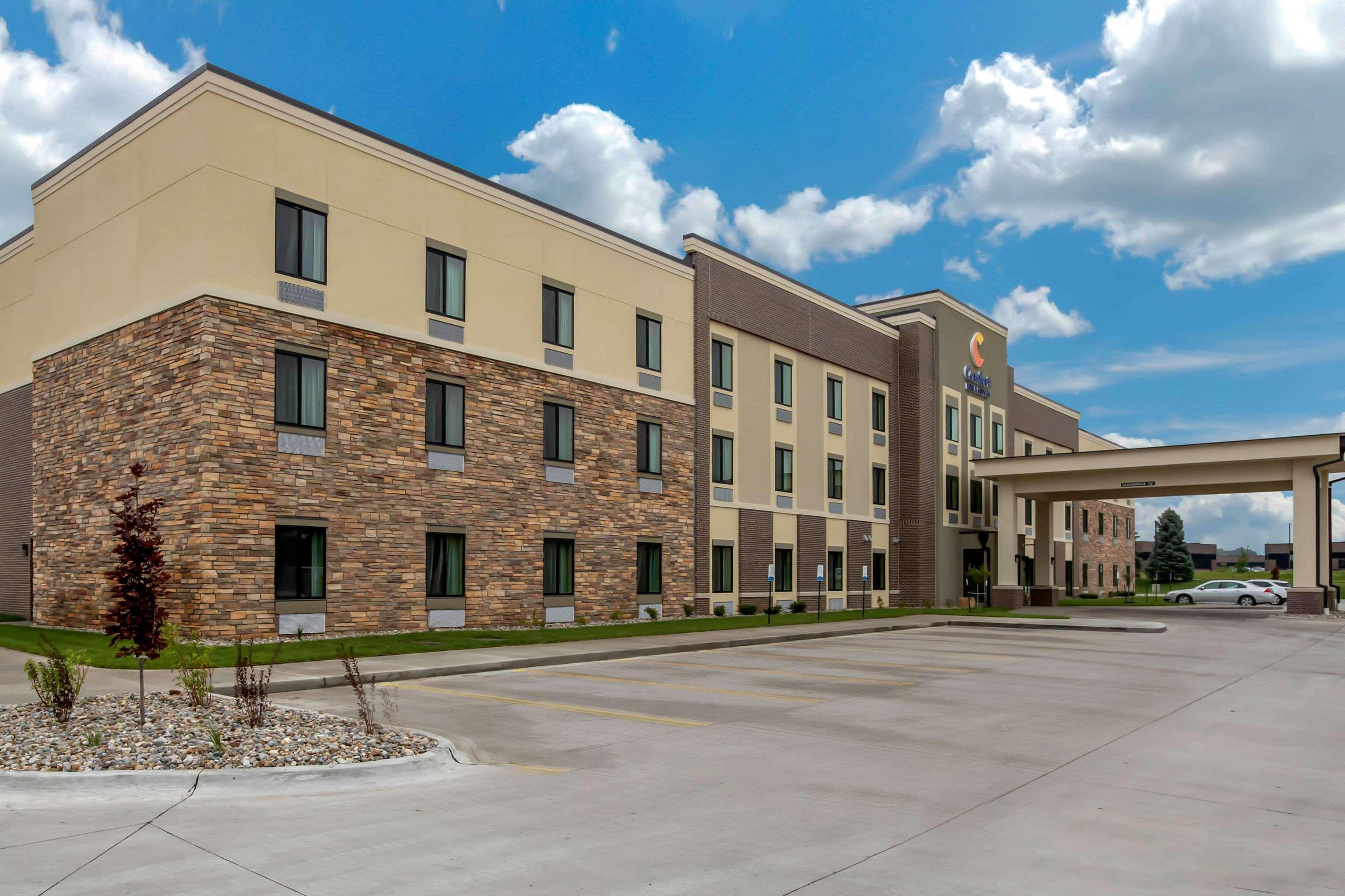 Comfort Inn & Suites Ames Near Isu Campus Екстер'єр фото